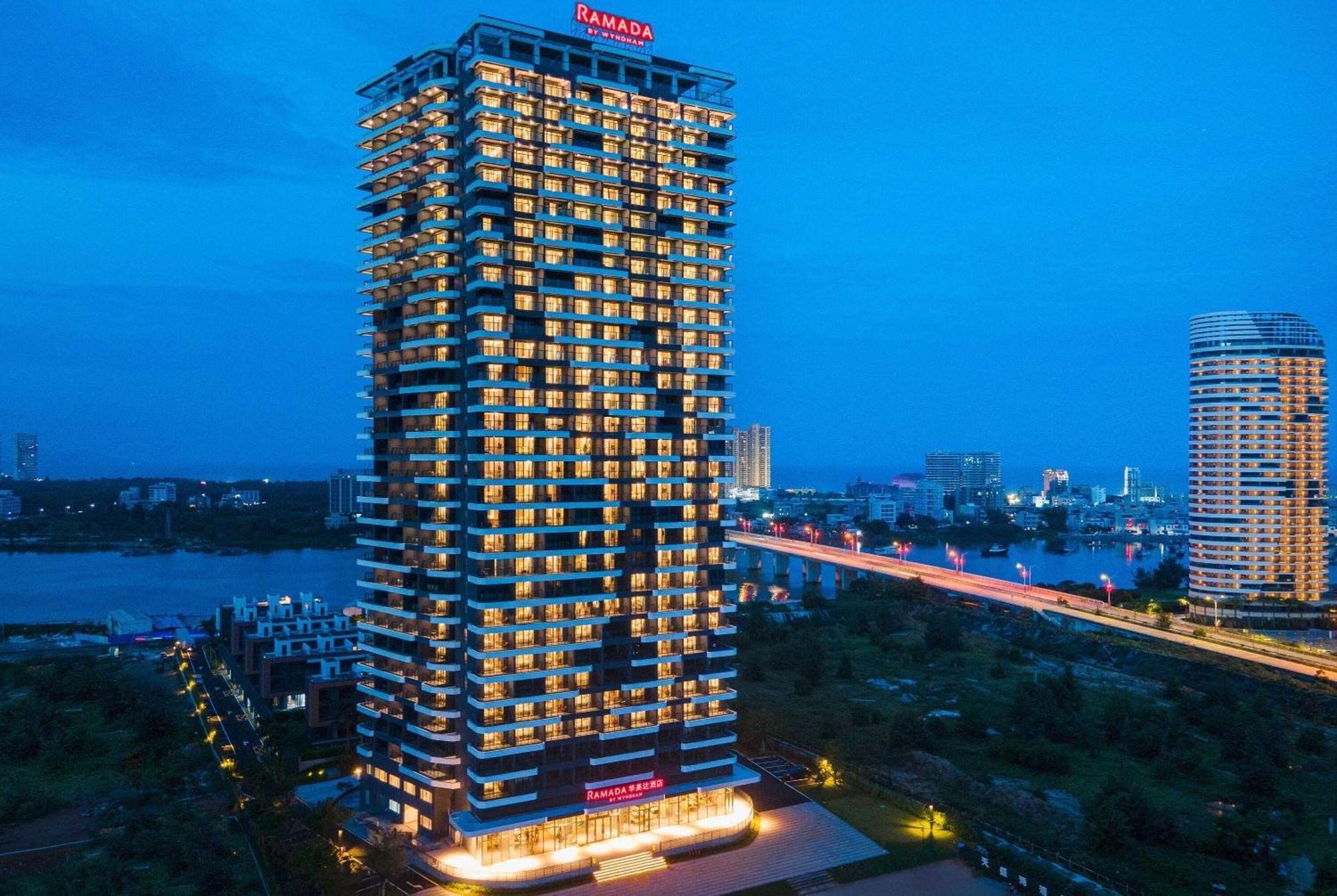 Ramada By Wyndham Huizhou Double Moon Bay Hotel Huidong Eksteriør billede